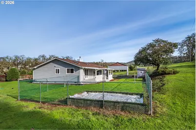 199 Blands Ln, Roseburg, OR 97471 - Photo 10