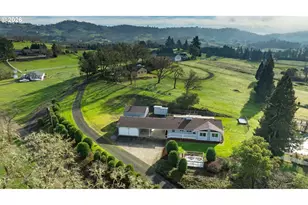 199 Blands Ln, Roseburg, OR 97471 - Photo 2