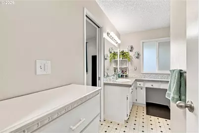 2223 SE 139th Ave #A, Portland, OR 97233 - Photo 34