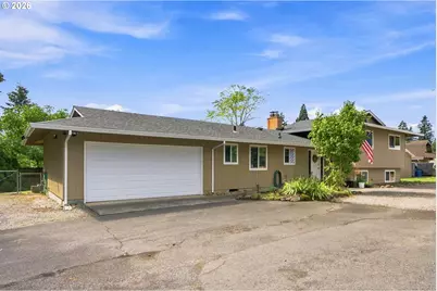 2223 SE 139th Ave #A, Portland, OR 97233 - Photo 1