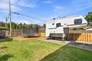 2223 SE 139th Ave, Portland, OR 97233 - Photo 8