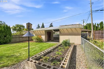 2223 SE 139th Ave #A, Portland, OR 97233 - Photo 6
