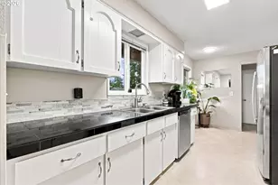 2223 SE 139th Ave, Portland, OR 97233 - Photo 26