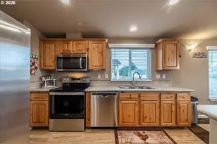 1060 Cedar Loop, Lakeside, OR 97449 - Photo 16