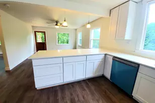 745 SW Maplecrest Dr, Portland, OR 97219 - Photo 8