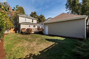 944 SE Sherrett St, Portland, OR 97202 - Photo 34