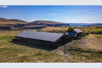 9230 State Route 14, Wishram, WA 98673 - Photo 16