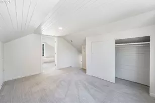 1078 Young St, Woodburn, OR 97071 - Photo 32