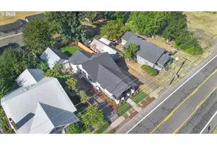 1078 Young St, Woodburn, OR 97071 - Photo 40