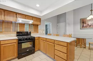 6829 SE 144th Ave, Portland, OR 97236 - Photo 12