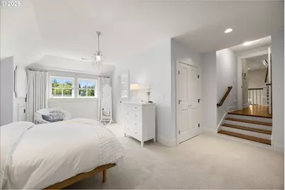 6305 SW Sweetbriar Ct, Portland, OR 97221 - Photo 26