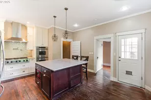 3425 S Corbett Ave, Portland, OR 97239 - Photo 12