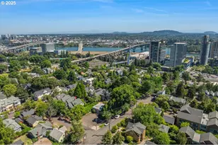 3425 S Corbett Ave, Portland, OR 97239 - Photo 46