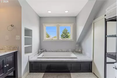 3425 S Corbett Ave, Portland, OR 97239 - Photo 26