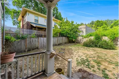 3425 S Corbett Ave, Portland, OR 97239 - Photo 36