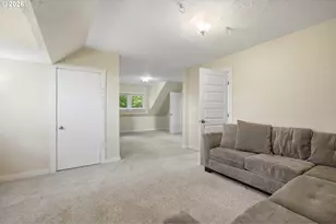 3425 S Corbett Ave, Portland, OR 97239 - Photo 32