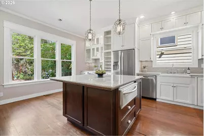 3425 S Corbett Ave, Portland, OR 97239 - Photo 16