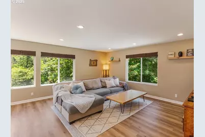 30062 Maple Dr, Rainier, OR 97048 - Photo 4