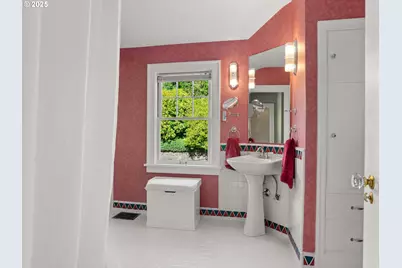 2917 SW Fairview Blvd, Portland, OR 97205 - Photo 14