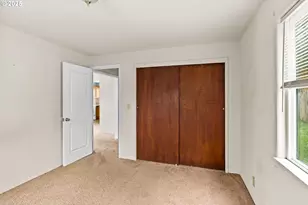1389 NE Brooklyn Ave, Roseburg, OR 97470 - Photo 14