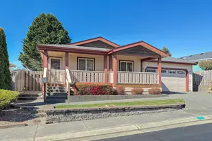 98126 W Benham Ln, Brookings, OR 97415 - Photo 2