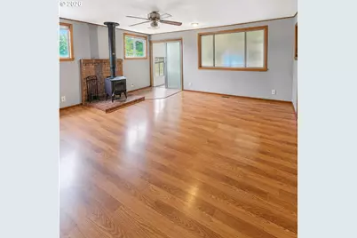 1510 NW Lester St, Roseburg, OR 97471 - Photo 22