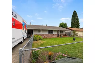 1510 NW Lester St, Roseburg, OR 97471 - Photo 24