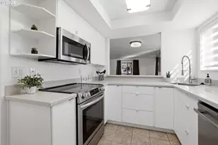 11683 SW Boones Bend Dr, Beaverton, OR 97008 - Photo 8