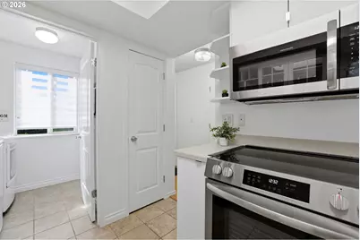 11683 SW Boones Bend Dr, Beaverton, OR 97008 - Photo 10