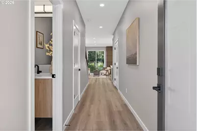 10907 SE Home Ave, Milwaukie, OR 97222 - Photo 2