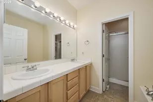 15760 SW Peachtree Dr, Portland, OR 97224 - Photo 8