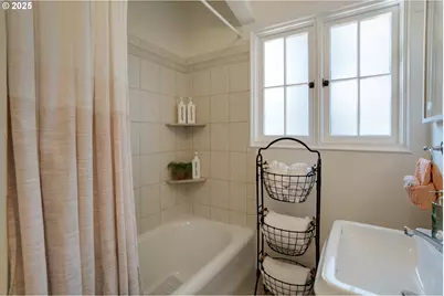 3824 SE Carlton St, Portland, OR 97202 - Photo 16
