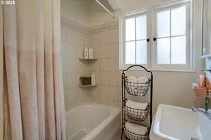 3824 SE Carlton St, Portland, OR 97202 - Photo 16