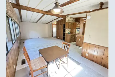 4318 Essex St SE, Salem, OR 97301 - Photo 6
