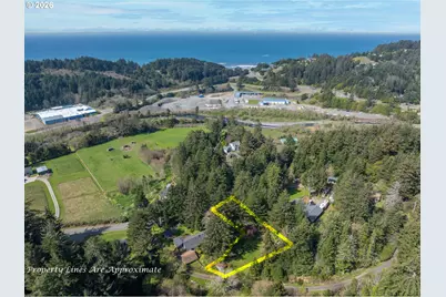 28397 Mateer Rd, Gold Beach, OR 97444 - Photo 2