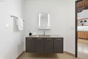 1420 NW Lovejoy St, Portland, OR 97209 - Photo 18