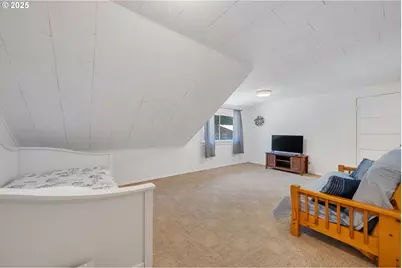 240 S Harbor St, Rockaway Beach, OR 97136 - Photo 18