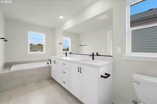 16796 SW Perth Rd, Tigard, OR 97140 - Photo 8