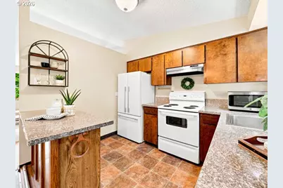 5736 SE 130th Pl, Portland, OR 97236 - Photo 14