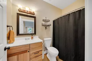 801 1st St, Garibaldi, OR 97118 - Photo 34