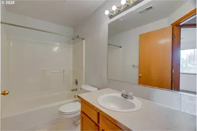 15648 NE Milton Pl, Portland, OR 97230 - Photo 36