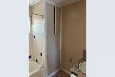 2105 SE 143rd Ave, Portland, OR 97233 - Photo 20