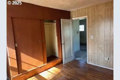 2105 SE 143rd Ave, Portland, OR 97233 - Photo 18