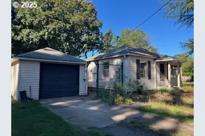 2105 SE 143rd Ave, Portland, OR 97233 - Photo 2