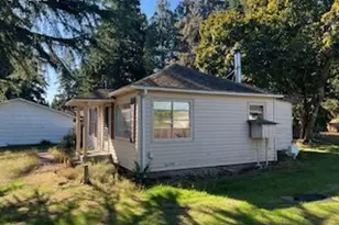 2105 SE 143rd Ave, Portland, OR 97233 - Photo 4