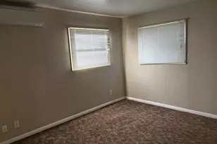 686 W First Ave, Sutherlin, OR 97479 - Photo 18