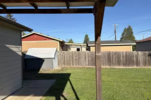 686 W First Ave, Sutherlin, OR 97479 - Photo 24