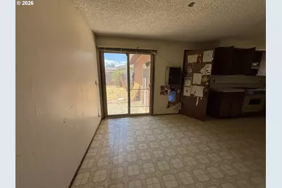 1164 Elizabeth St, Eugene, OR 97402 - Photo 6