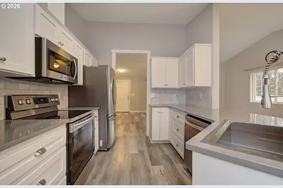 7407 NE 43rd St, Vancouver, WA 98662 - Photo 8