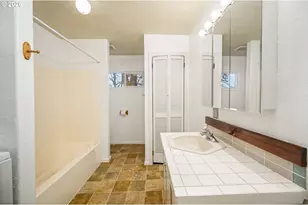 92133 Marcola Rd, Marcola, OR 97454 - Photo 12